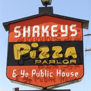 Shakeys Pizza Parlor &amp; Ye Public House