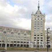 Delaware and Hudson Railroad Company Building