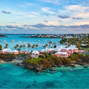 Bermuda (270,000 Annual Visitors)