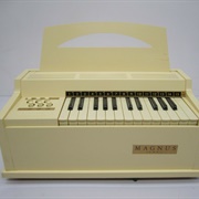 Magnus Electric Chord Organ