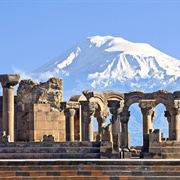 Echmiadzin: Zvartnots Cathedral