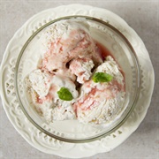 Rhubarb Pie Ice Cream