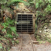 Broken Hills Golden Hills Battery Walk