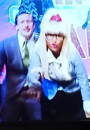 The Lonely Island Feat. Nicki Minaj & John Waters: The Creep (2011)