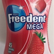 Wrigley's Freedent Mega Strawberry