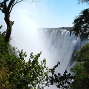 Mosi-Oa-Tunya / Victoria Falls