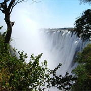 Mosi-Oa-Tunya / Victoria Falls