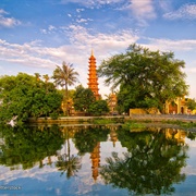 Hanoi: Trấn Quốc Pagoda