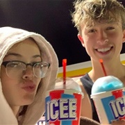 Instagram: Maverickxcailee