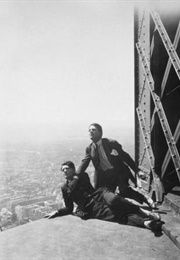 Paris Qui Dort (1925)