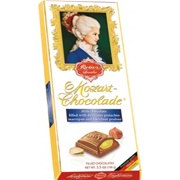 Reber Pistachio, Marzipan & Hazelnut Mozart Chocolade Milk