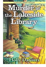 Murder at the Lighthouse Library (Holly Danvers)