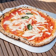 Pizzeria Di Michele, Naples