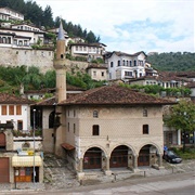 Bachelors' Mosque, Berat