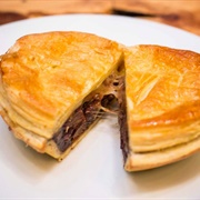Lee Ing's Steak and Gravy Pie