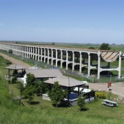 Brooks Aqueduct