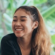 Minh Thu (Lesbian, She/Her)