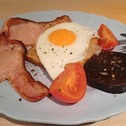 Bacon, Black Pudding, Wholemeal Toast, Fried Egg and Tomato