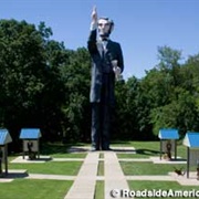 World's Tallest Lincoln Statue