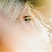 Fading Lines - Amber Arcades