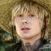 Christofer Drew