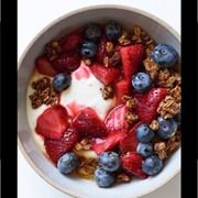Yogurt With Berries and Granola