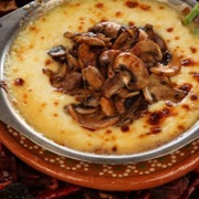 Queso Fundido Con Champiñones