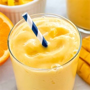 Low-Fat Mango Smoothie