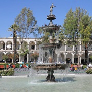 Fountains, Plaza De Armas, Arequipa, Peru
