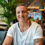 Elina Gustafsson (Gay, She/Her)