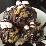 S'mores Cheesecake Doughnut Holes