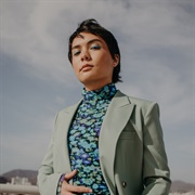 Jesse Leigh (Non-Binary, They/Them)