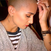 Romi Klinger (Bisexual, She/Her)