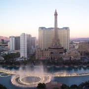 Fountain View Room at Bellagio (With Audio on TV)