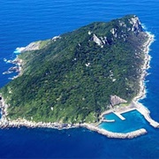 Okinoshima (Fukuoka)