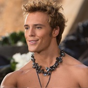 Finnick Odair (The Hunger Games: Catching Fire, 2013)