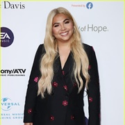 Hayley Kiyoko
