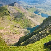 Snowdonia Mountains and Coast / Eryri Mynyddoedd a Môr