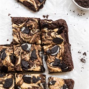 Peanut Butter Oreo Blondies