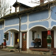 Village Museum, Roiten