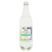 Tesco White Grape & Blackberry Sparkling Spring Water