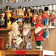 Pope's Nutcracker Museum