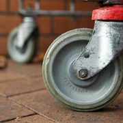 Having a Squeaky/Loud Cart in the Store