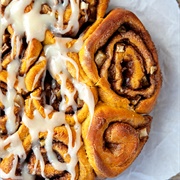 Pumpkin Apple Cinnamon Rolls