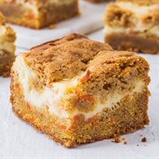 Carrot Cake Cheesecake Bars