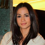 Nanda Costa (Bisexual, She/Her)