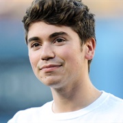 Noah Galvin (Gay, He/Him)