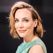 Laura Main