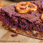 Skillet Brownies With Pretzel Crust
