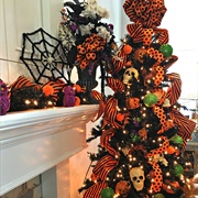 Decorate a Halloween Tree